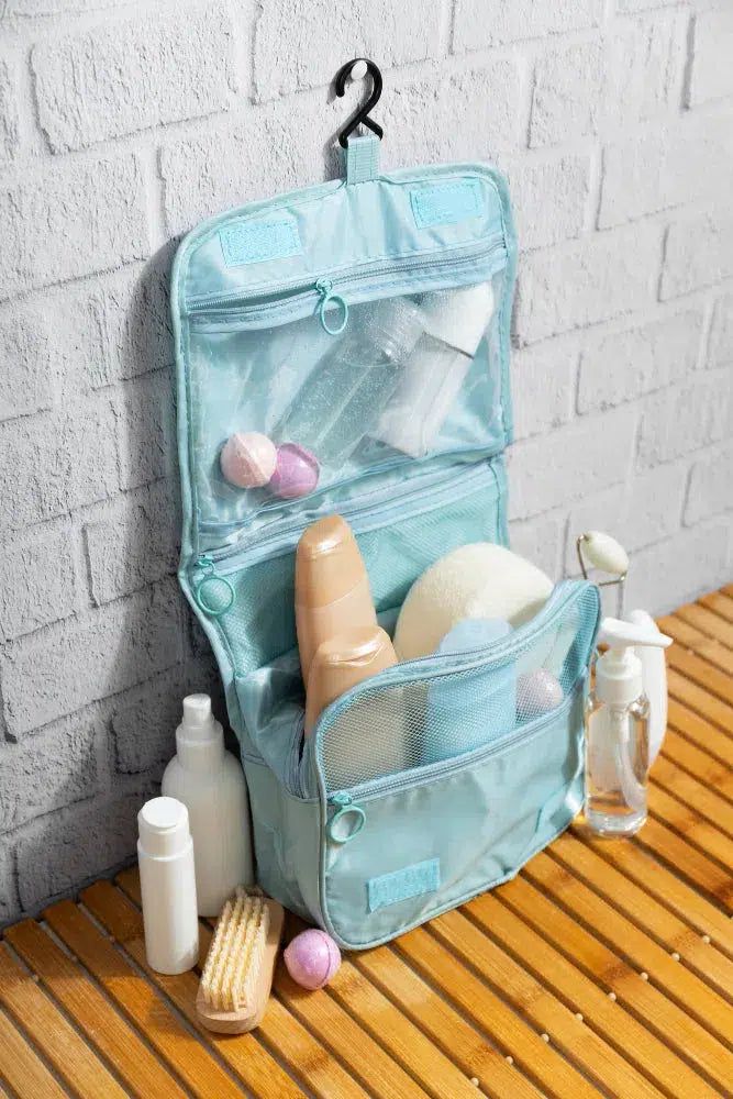 trousse de toilette avion pour femme