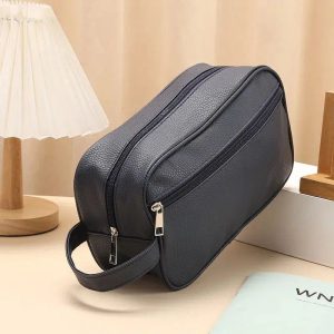 trousse de toilette bleue en cuir homme – tendance luxe