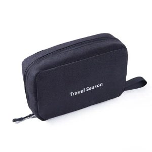 trousse de toilette noire à suspendre voyage en avion homme