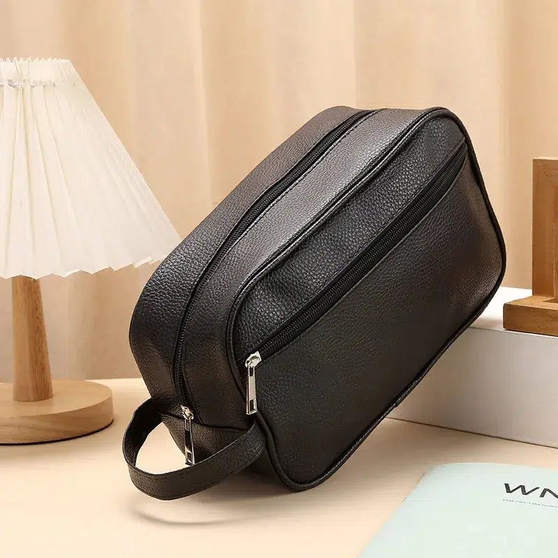 trousse de toilette noire en cuir homme – tendance luxe