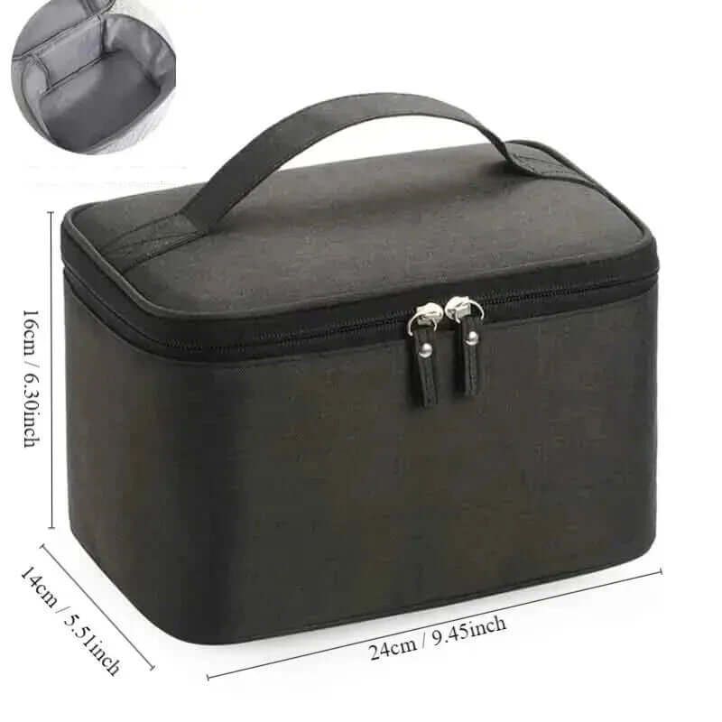 trousse de toilette noire pour homme en voyage