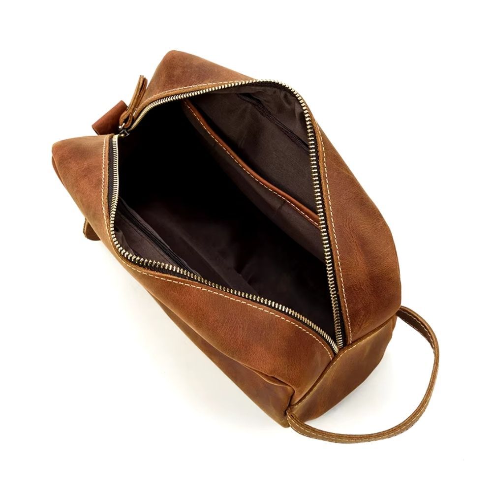 accessoire de toilette homme en cuir marron