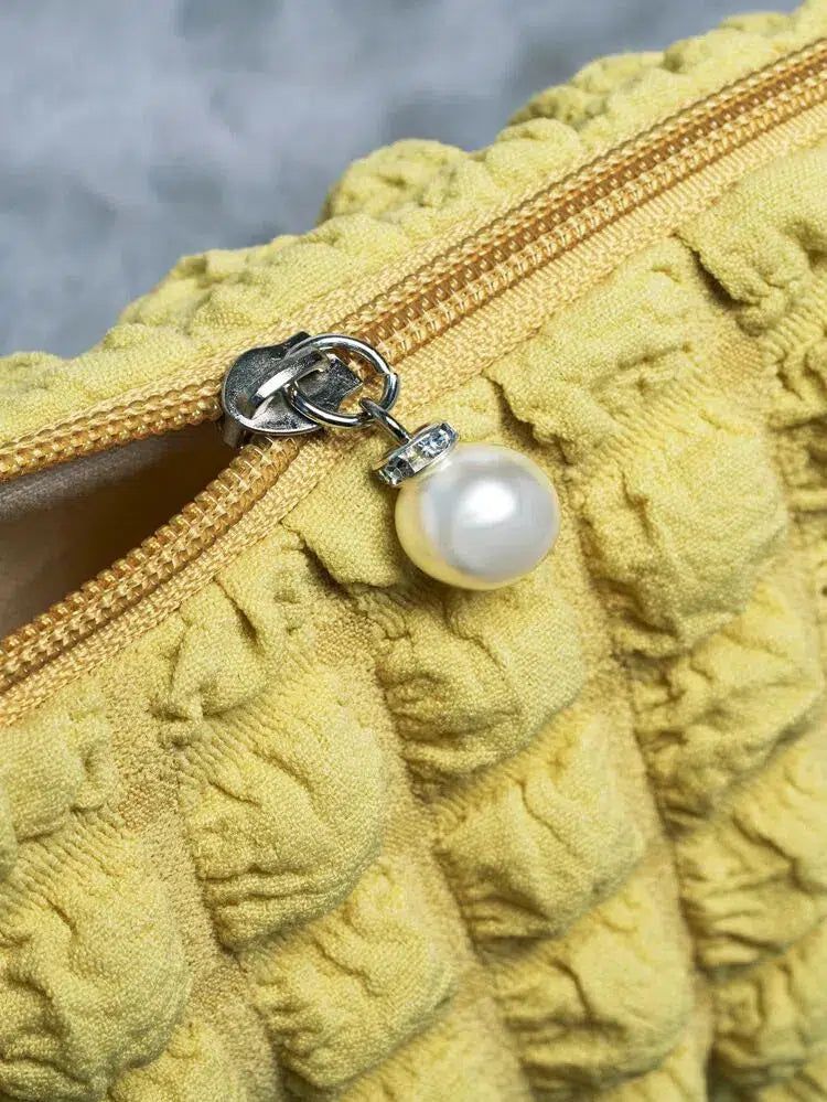 trousse de toilette matelassée jaune moutarde pour femme