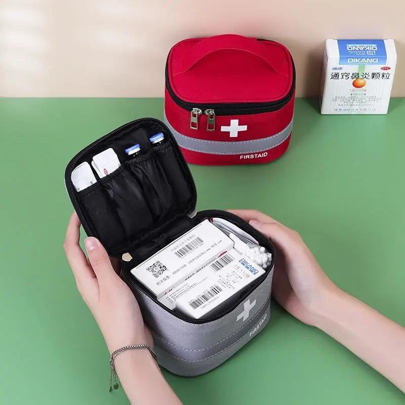 trousse de voyage pour soins et santé