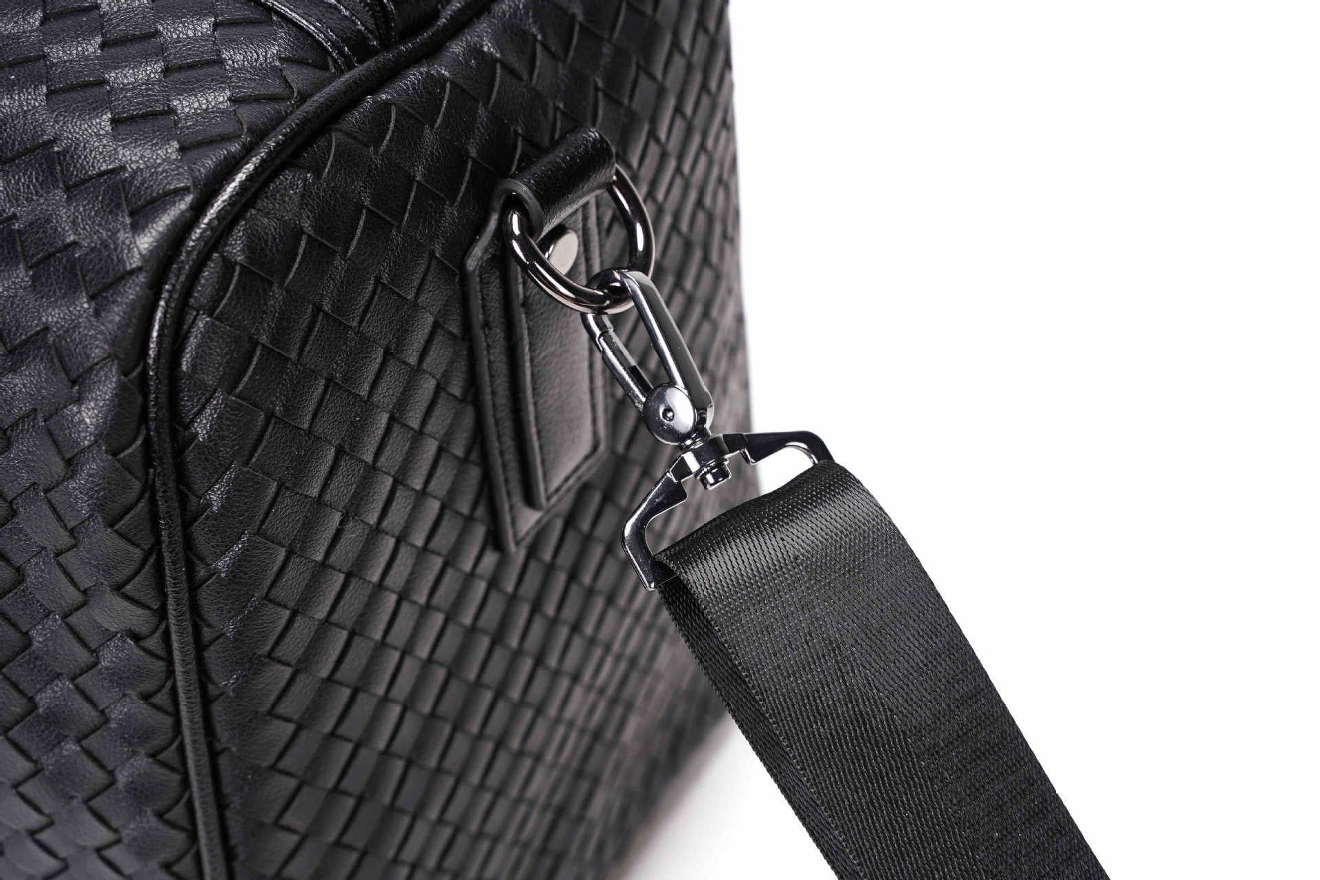 accessoire de voyage homme en cuir