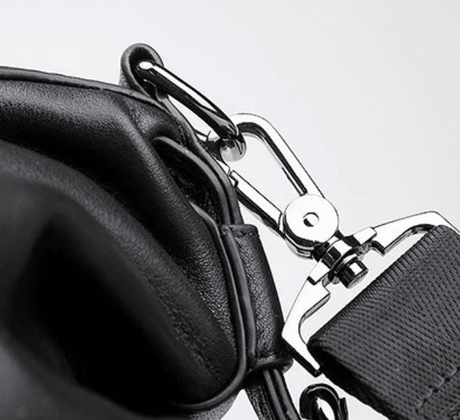 accessoire de voyage noir en cuir pour hommes