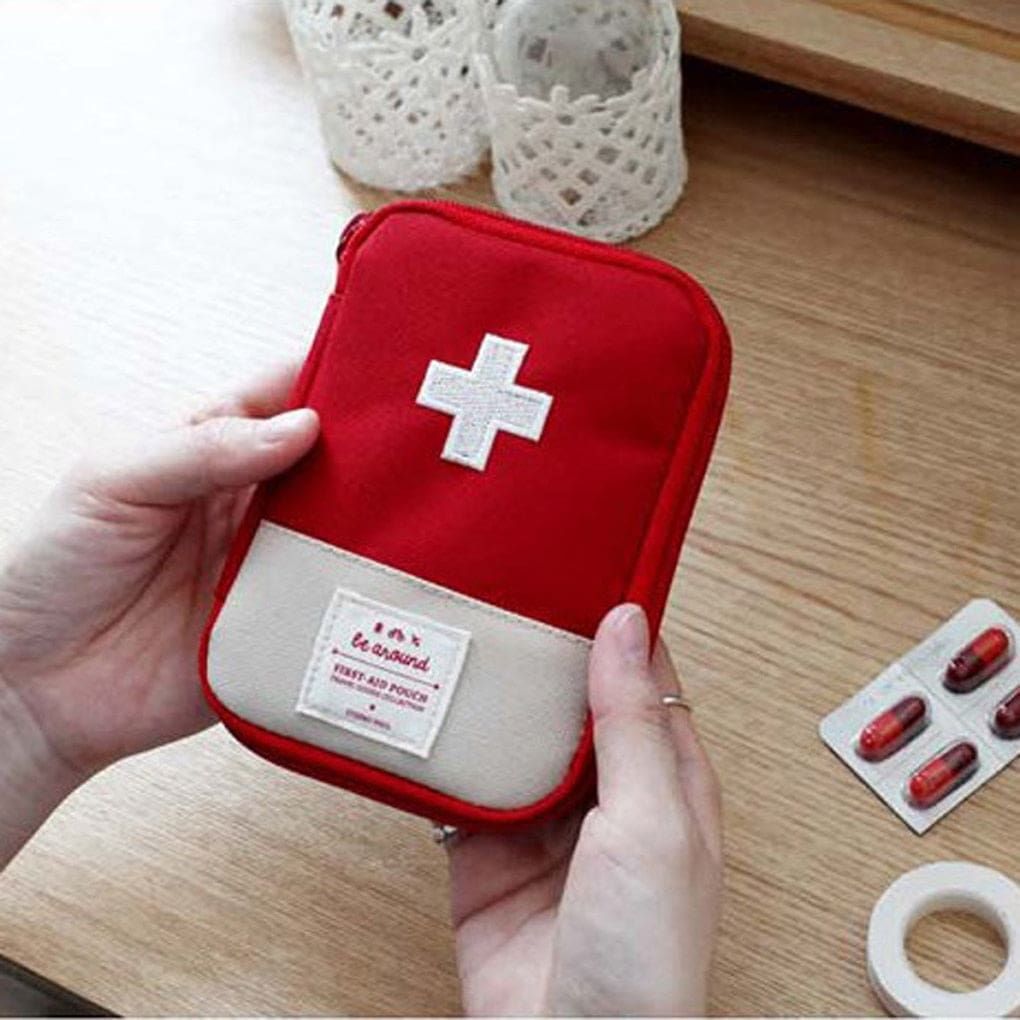 petit kit de premiers secours en voyage