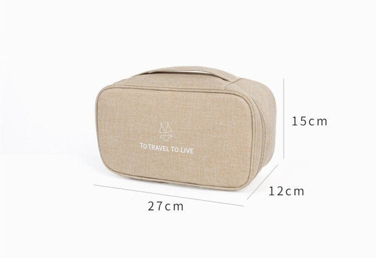 pochette beige pour sous-vêtements en voyage