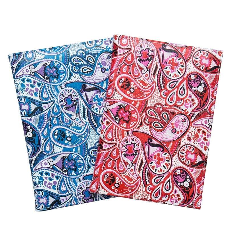 protection passeport motif paisley