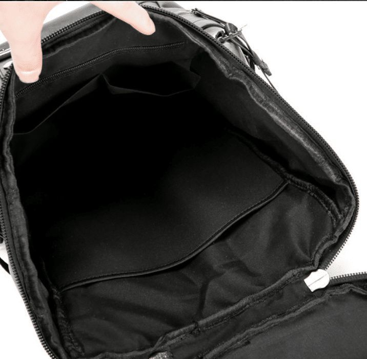 sac à dos en simili cuir noir pour excursions