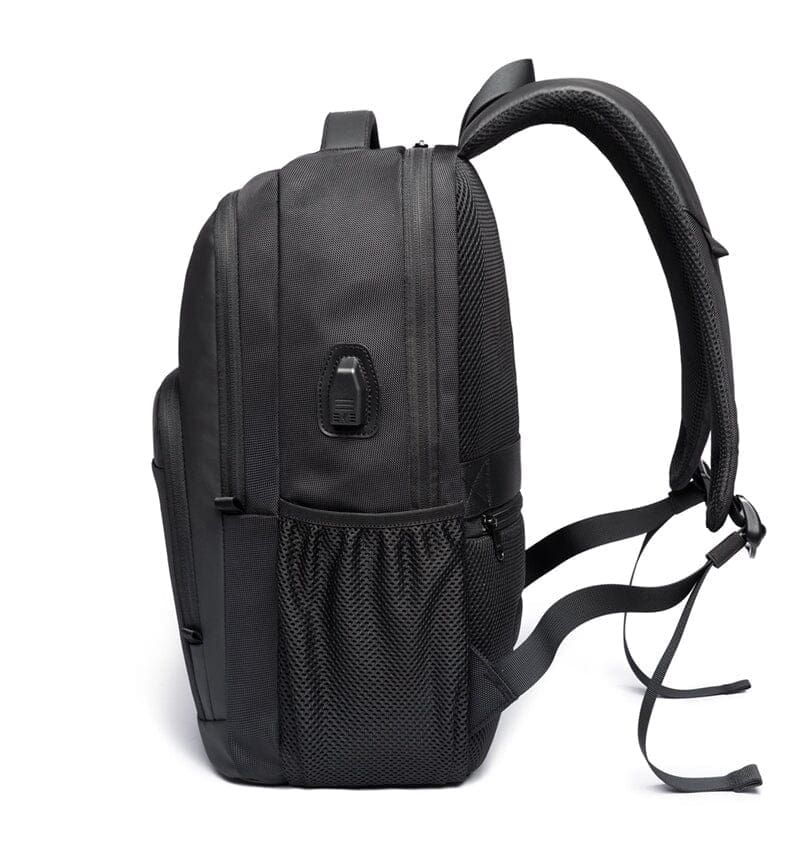 sac à dos homme pratique avec connectivité USB
