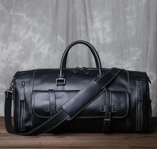 sac à main noir pour voyages avec poches
