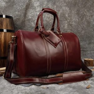 Sac Cuir bordeaux bandoulière design doré