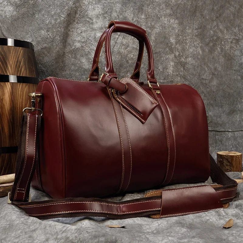 Sac Cuir bordeaux bandoulière design doré