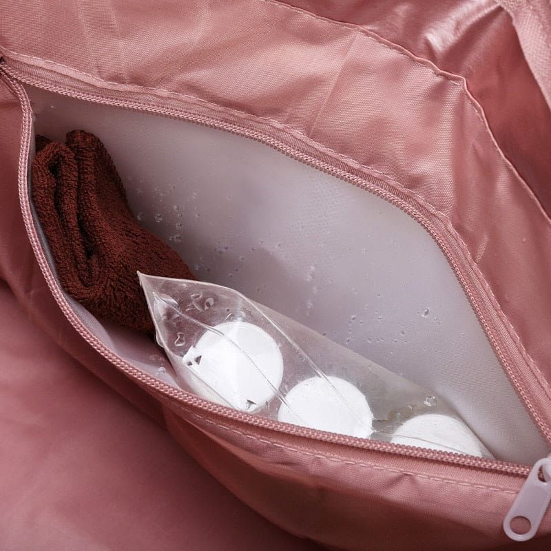 sac de voyage avec compartiments spacieux