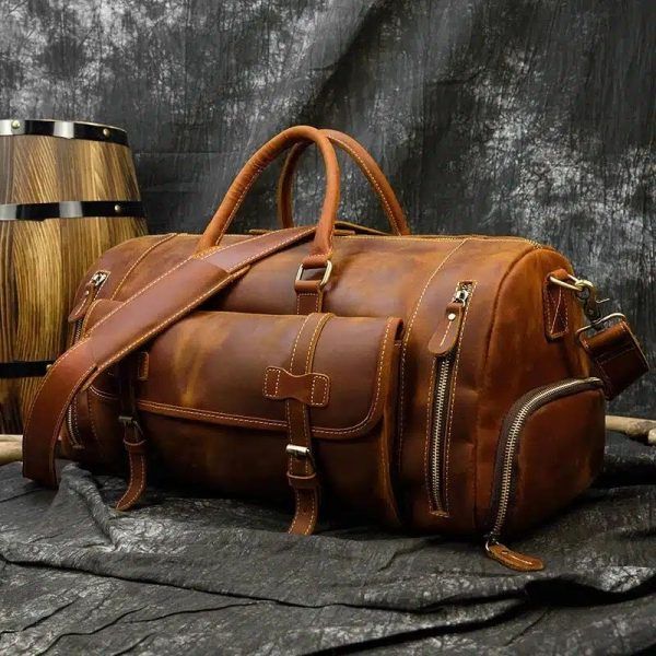 sac de voyage en cuir vieilli