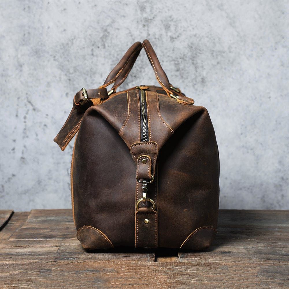 sac en cuir patiné contemporain pour les voyages