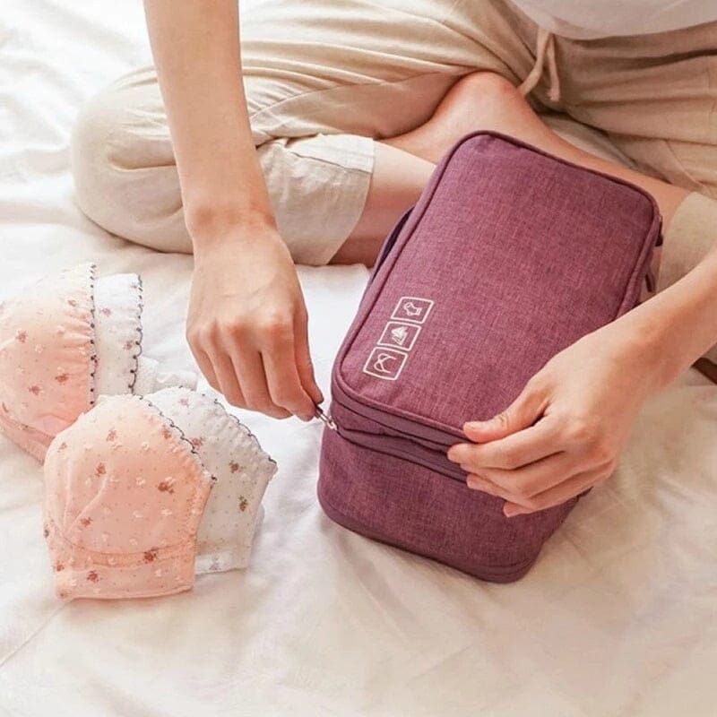 trousse à lingerie violet pour un voyage pratique