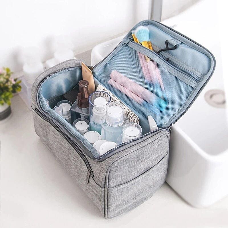 trousse de toilette à accrocher style moderne