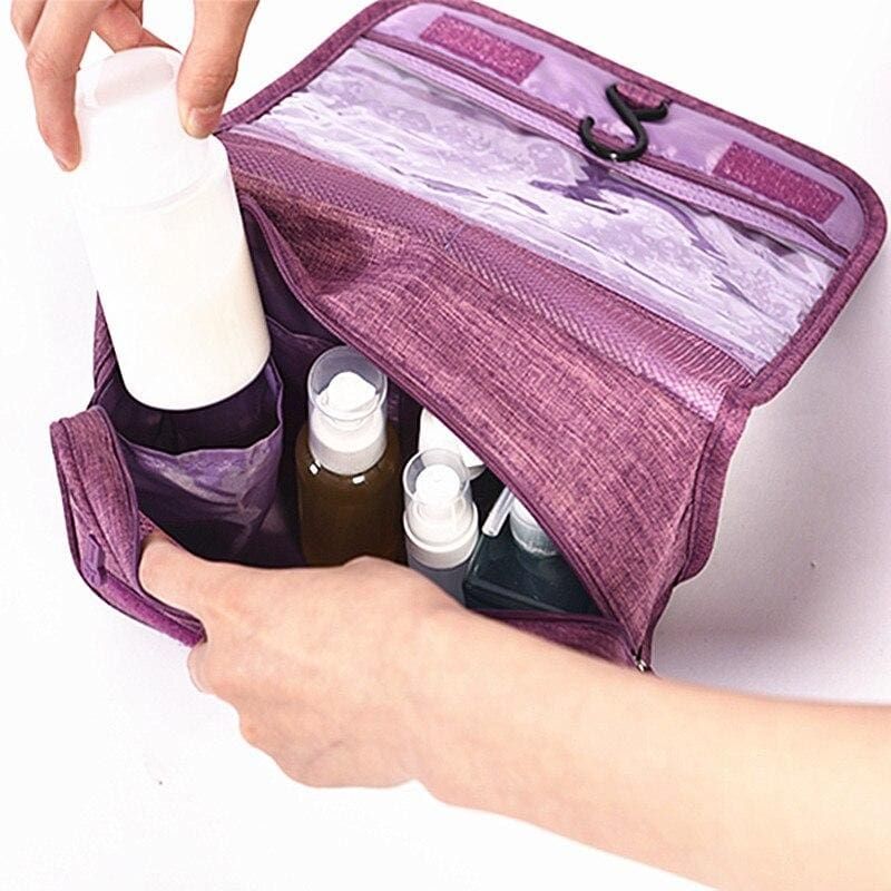 trousse de voyage avec plusieurs compartiments